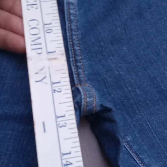 Woman's jeans blue good stretch.L.L.Bean Classic fit. 6p - Picture 8 of 11